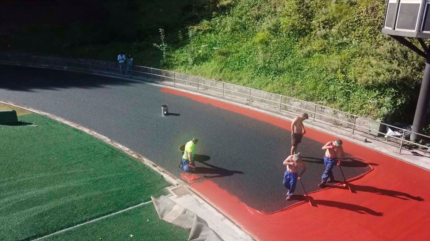 Pista de atletismo en complejo deportivo Argixao